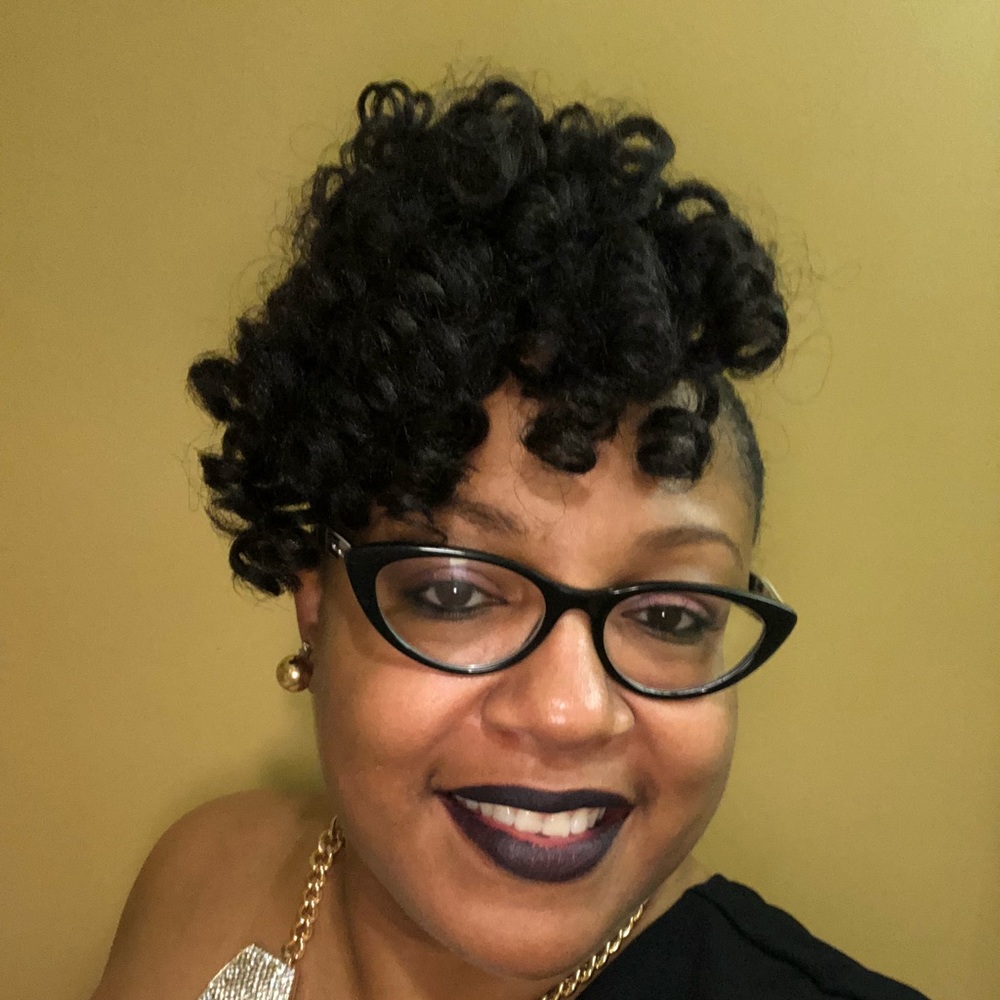 Meet your Posher, Kendra